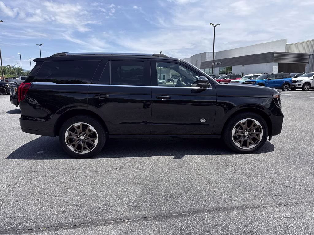 2025 Agate Black Metallic Ford Expedition King Ranch 4X4 SUV