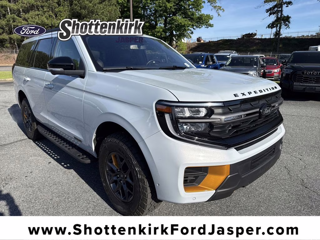 2025 Space Silver Metallic Ford Expedition Tremor 4X4 SUV