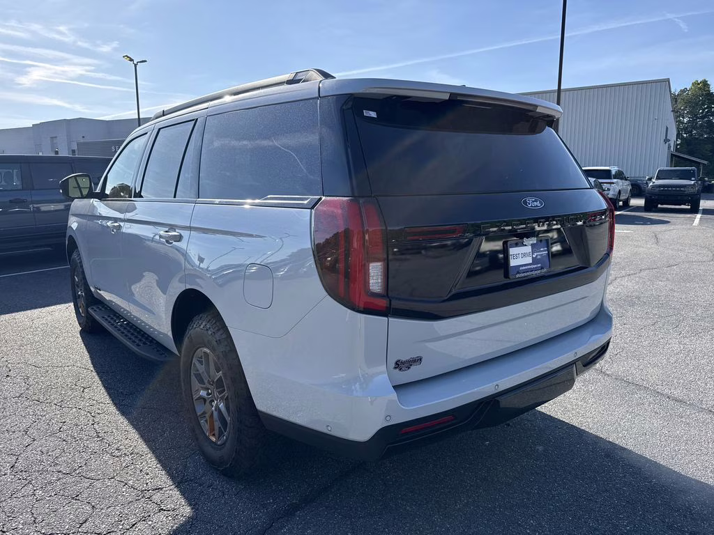 2025 Space Silver Metallic Ford Expedition Tremor 4X4 SUV