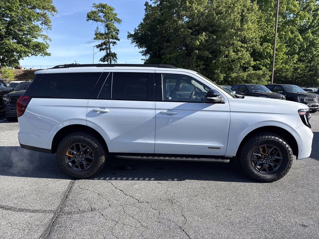 2025 Space Silver Metallic Ford Expedition Tremor 4X4 SUV
