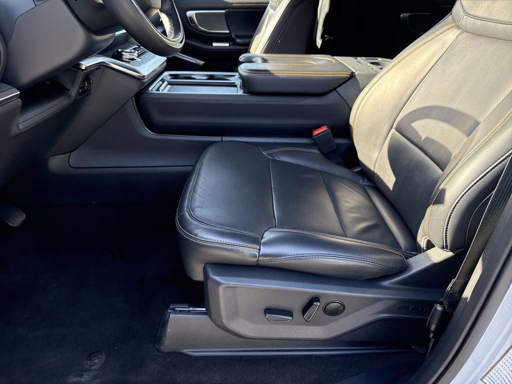 2025 Space Silver Metallic Ford Expedition Tremor 4X4 SUV