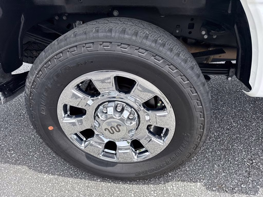 2024 Star White Metallic Tri-Coat Ford Super Duty F-250 SRW King Ranch 4X4 Truck