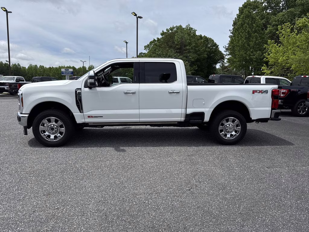 2024 Star White Metallic Tri-Coat Ford Super Duty F-250 SRW King Ranch 4X4 Truck