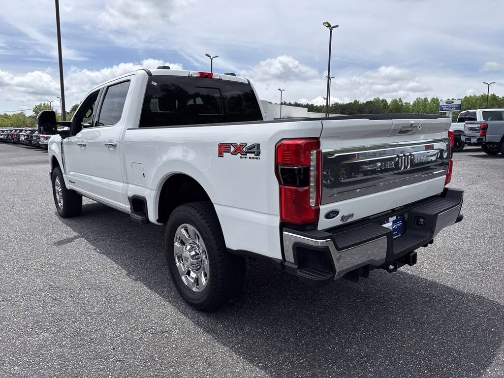 2024 Star White Metallic Tri-Coat Ford Super Duty F-250 SRW King Ranch 4X4 Truck