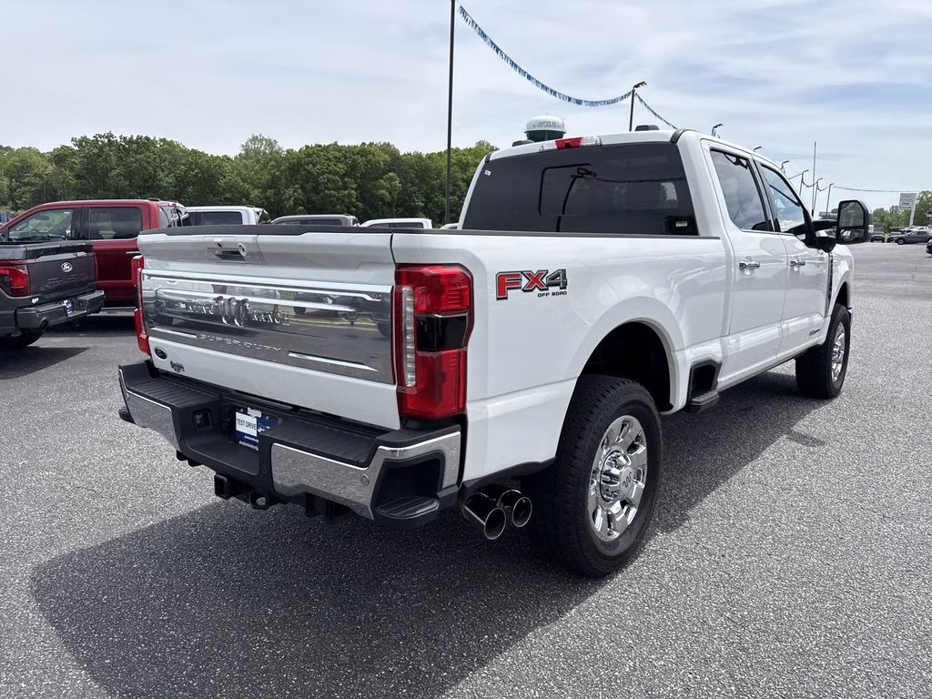 2024 Star White Metallic Tri-Coat Ford Super Duty F-250 SRW King Ranch 4X4 Truck