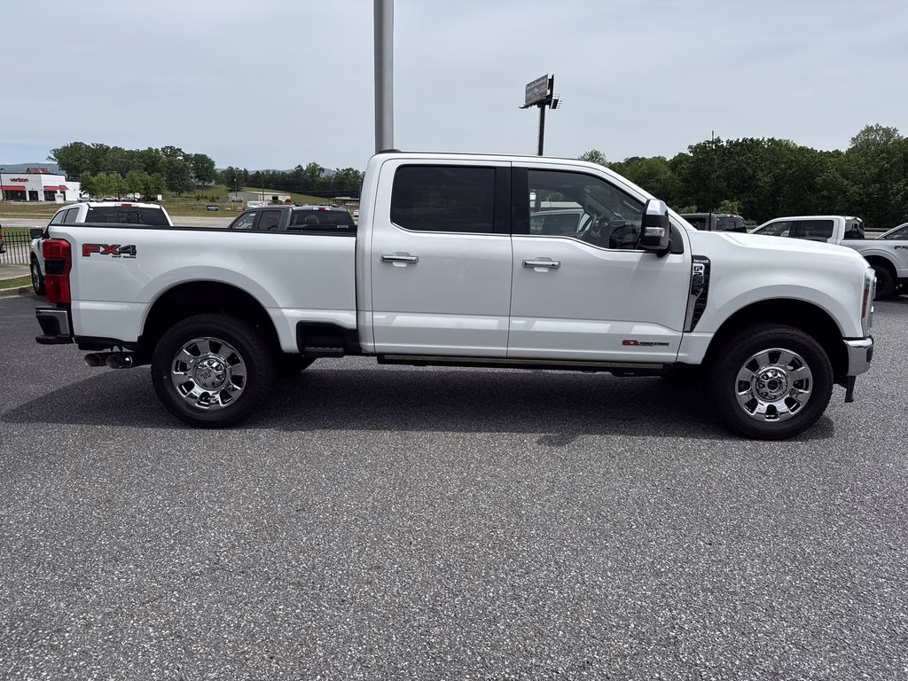 2024 Star White Metallic Tri-Coat Ford Super Duty F-250 SRW King Ranch 4X4 Truck