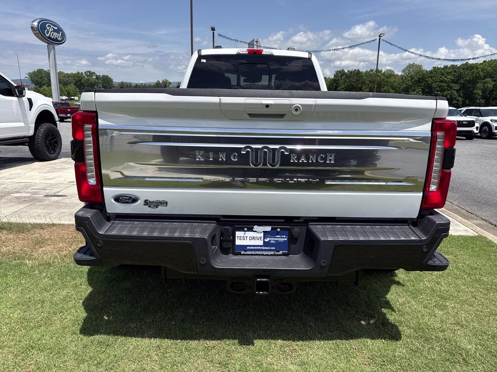 2024 Star White Metallic Tri-Coat Ford Super Duty F-350 DRW King Ranch 4X4 Truck