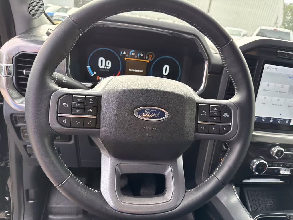 2023 Agate Black Metallic Ford F-150 Lariat 4X4 Truck