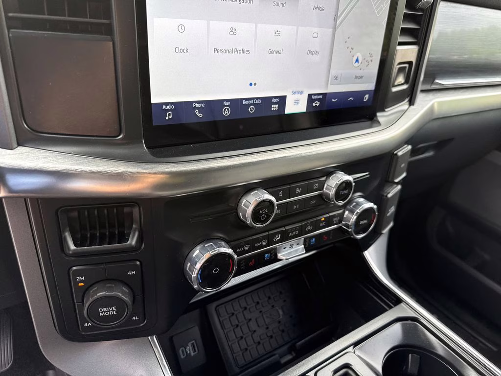 2023 Agate Black Metallic Ford F-150 Lariat 4X4 Truck