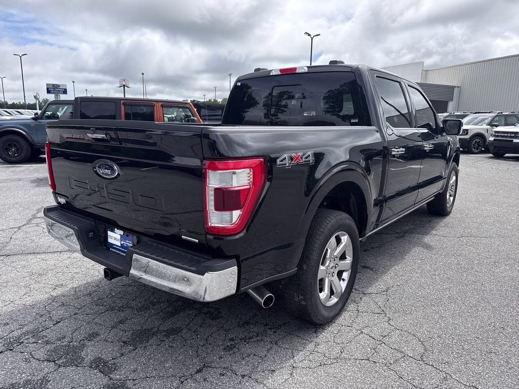 2023 Agate Black Metallic Ford F-150 Lariat 4X4 Truck