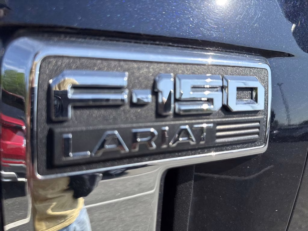 2023 Antimatter Blue Metallic Ford F-150 Lariat 4X4 Truck