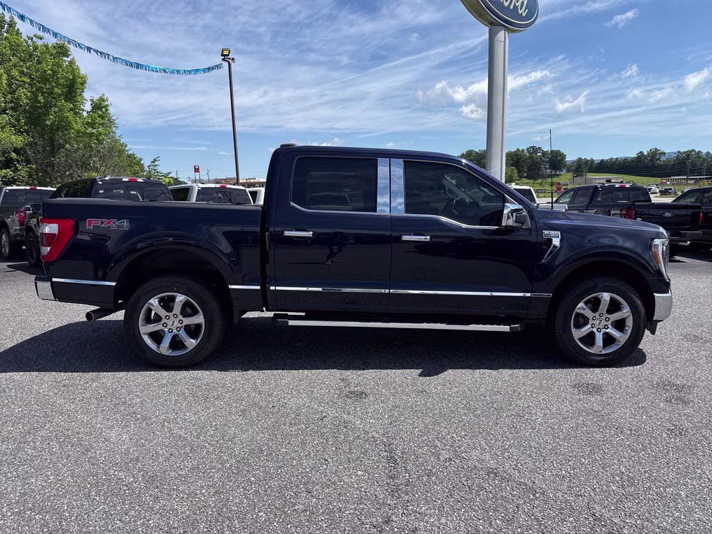 2023 Antimatter Blue Metallic Ford F-150 Lariat 4X4 Truck