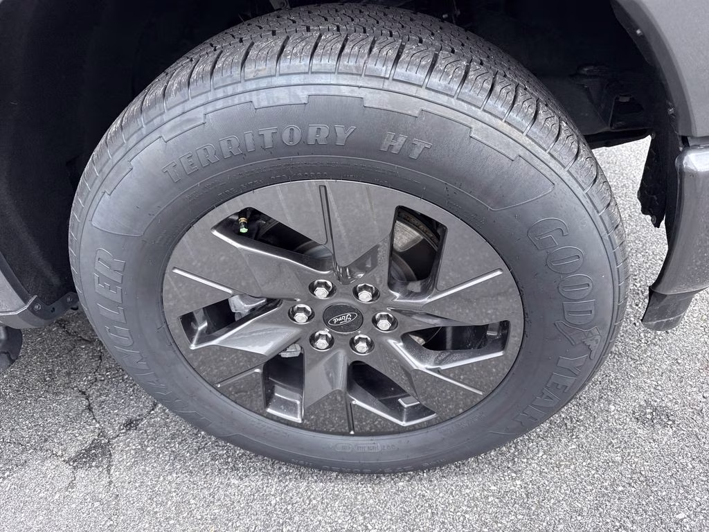 2025 Carbonized Gray Metallic Ford F-150 Lightning Lariat AWD Truck