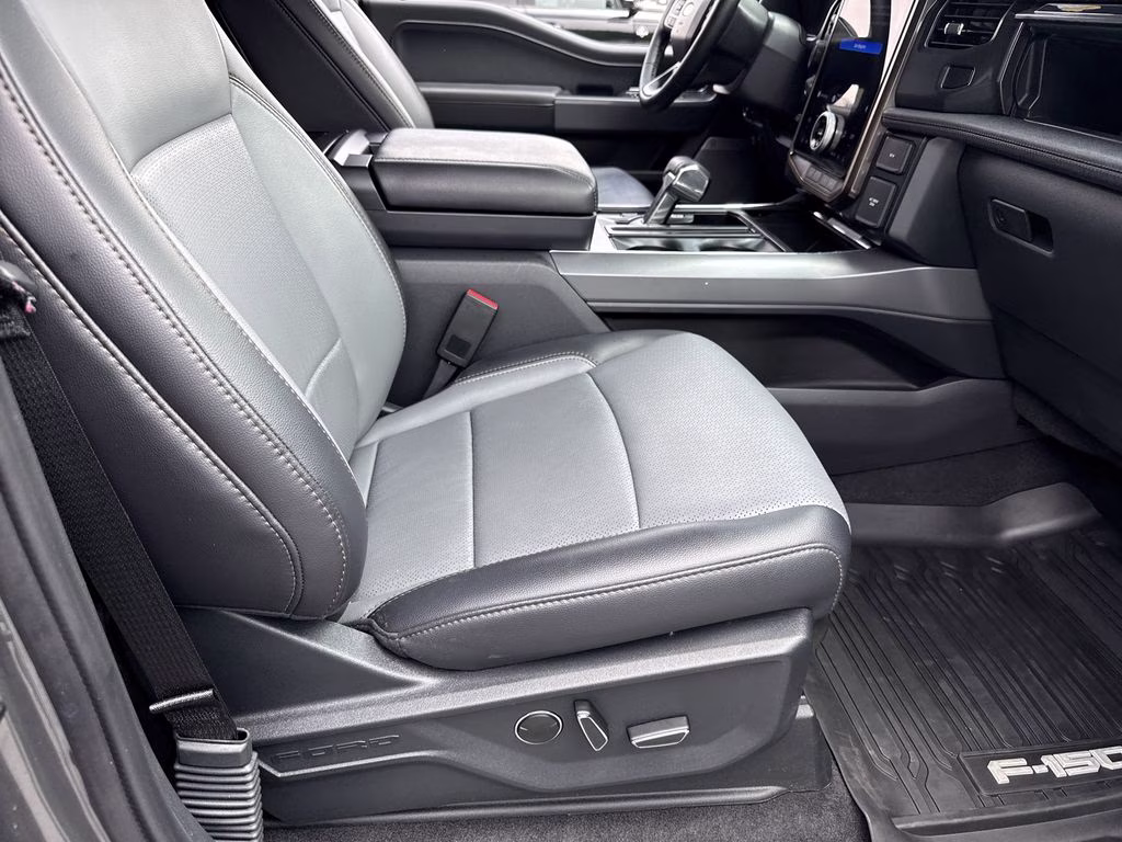 2025 Carbonized Gray Metallic Ford F-150 Lightning Lariat AWD Truck