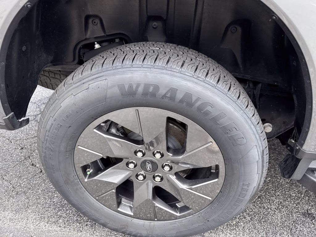 2025 Carbonized Gray Metallic Ford F-150 Lightning Lariat AWD Truck