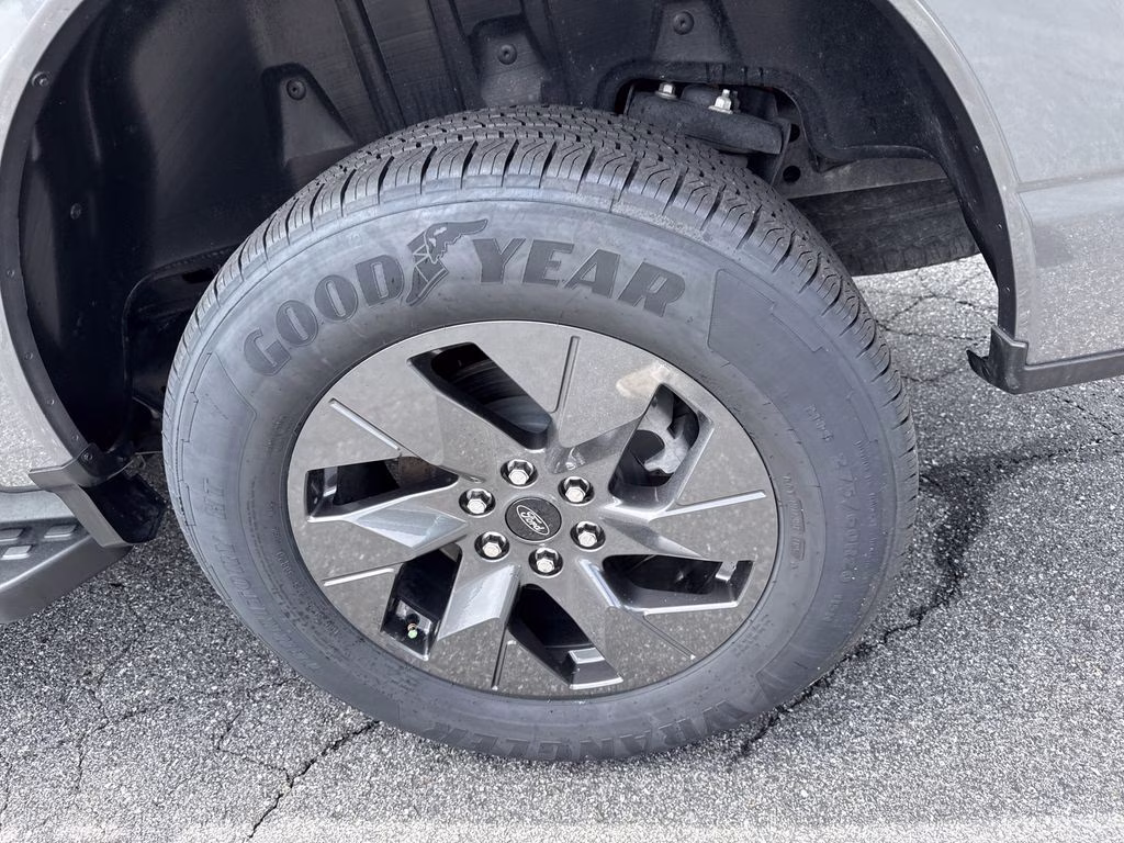 2025 Carbonized Gray Metallic Ford F-150 Lightning Lariat AWD Truck