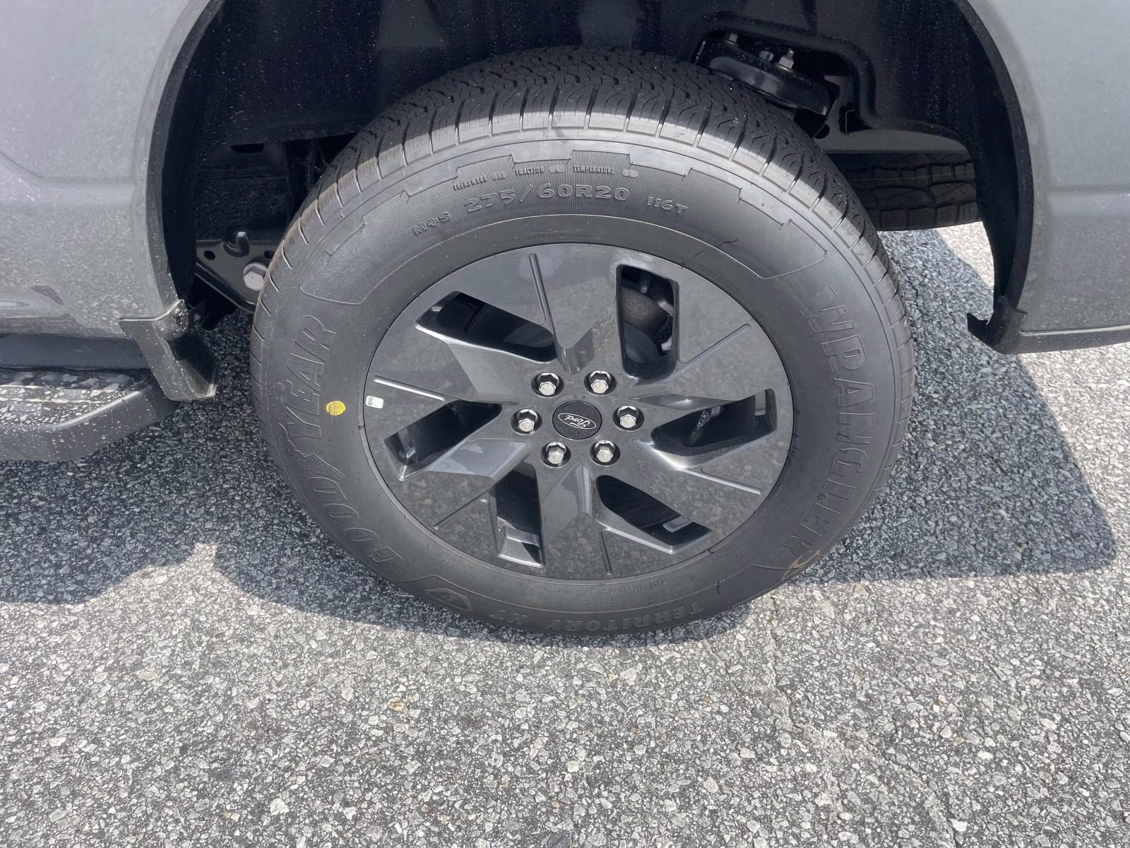 2025 Gray Metallic Ford F-150 Lightning Flash AWD Truck