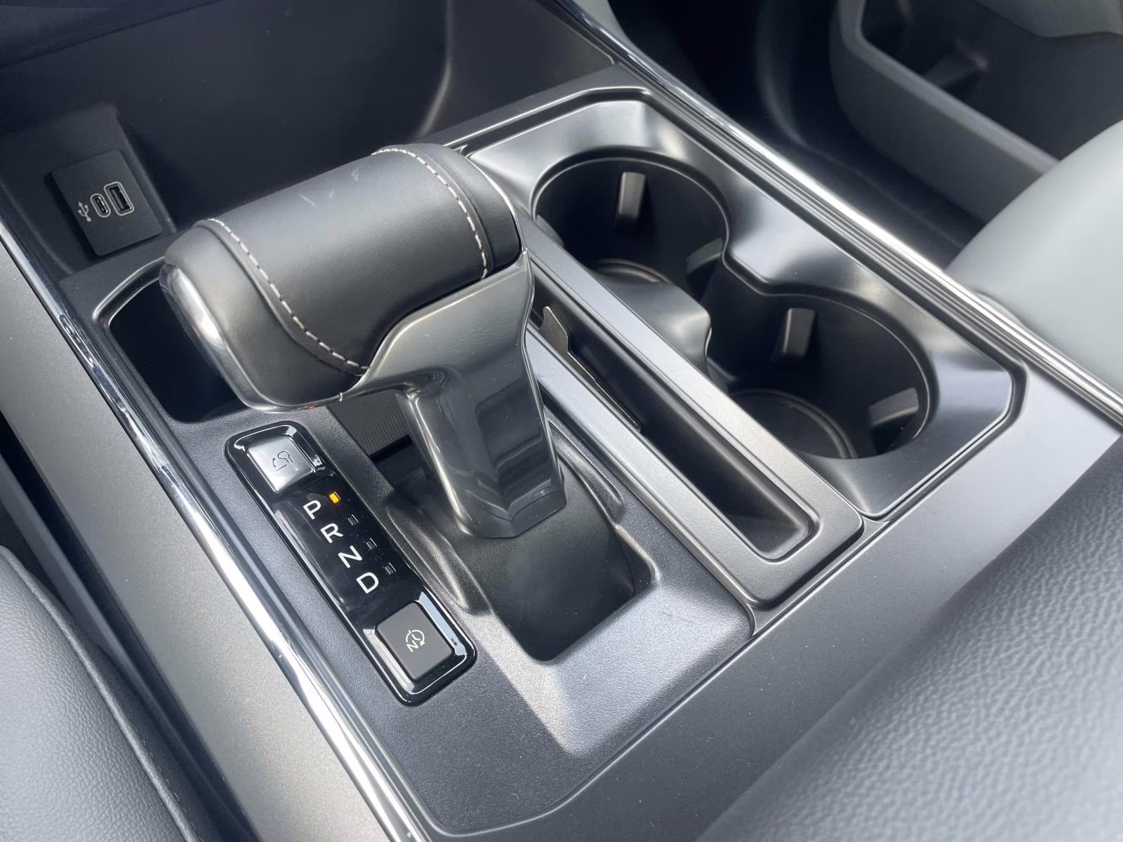 2025 Gray Metallic Ford F-150 Lightning Flash AWD Truck