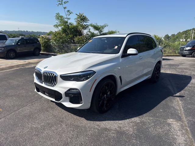 2019 Mineral White Metallic BMW X5 xDrive50i AWD SUV