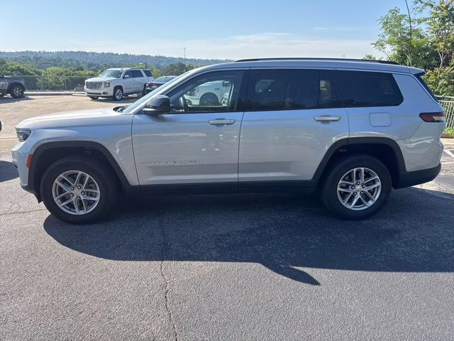 2023 Silver Zynith Jeep Grand Cherokee L Laredo 4X4 SUV
