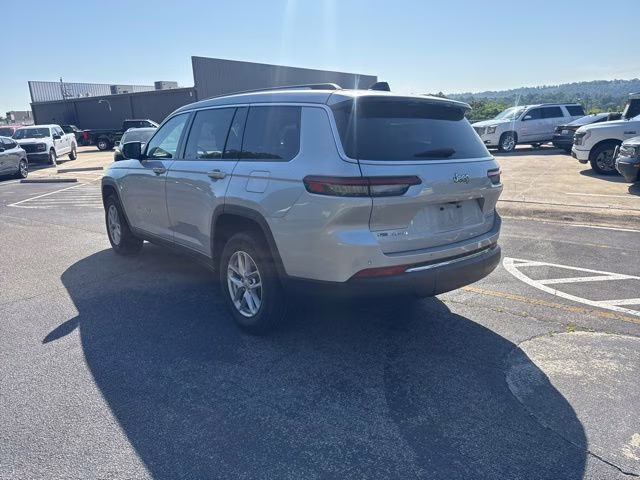 2023 Silver Zynith Jeep Grand Cherokee L Laredo 4X4 SUV