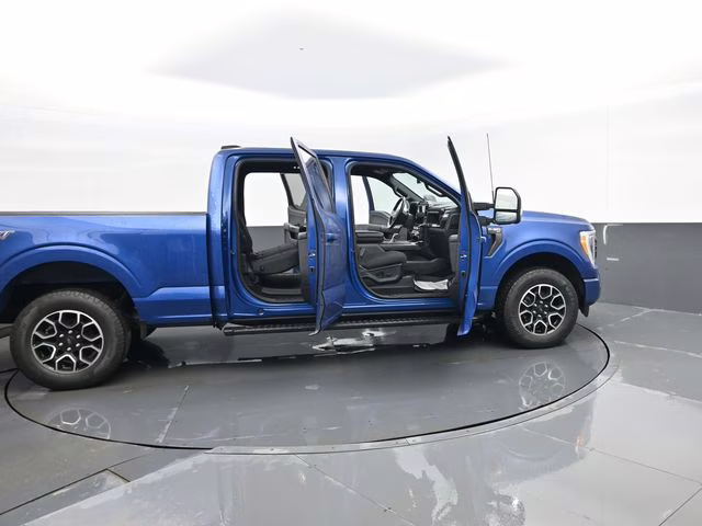 2022 Blue Metallic Ford F-150 XLT 4X4 Truck
