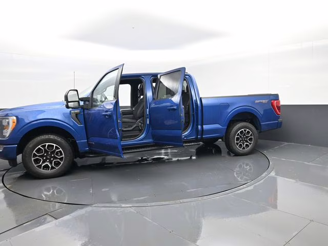 2022 Blue Metallic Ford F-150 XLT 4X4 Truck