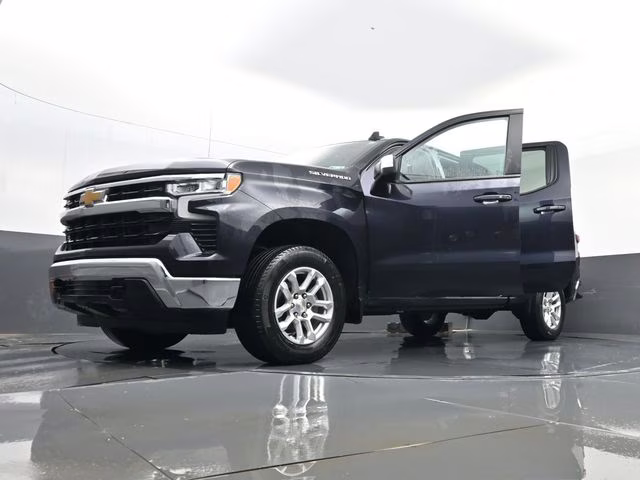 2024 Dark Ash Metallic Chevrolet Silverado 1500 LT 4X4 Truck