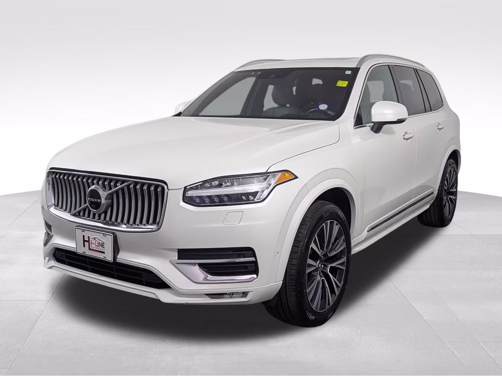 2022 Crystal White Volvo XC90 T6 Inscription AWD SUV