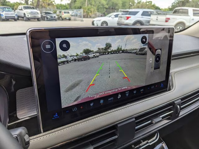 2025 Red Lincoln Corsair Premiere AWD SUV