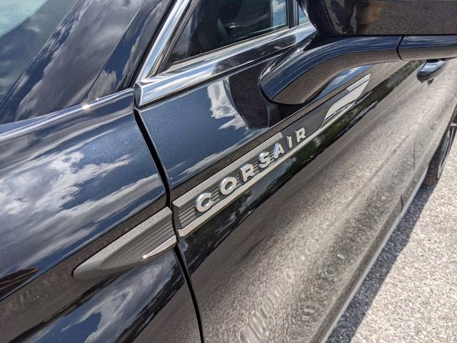 2025 Black Metallic Lincoln Corsair Reserve FWD SUV