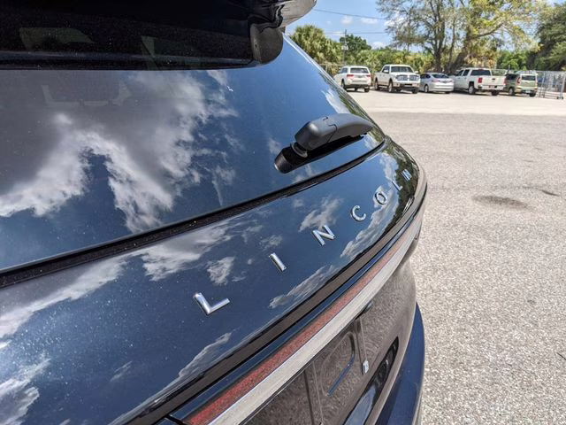 2025 Black Metallic Lincoln Corsair Reserve FWD SUV