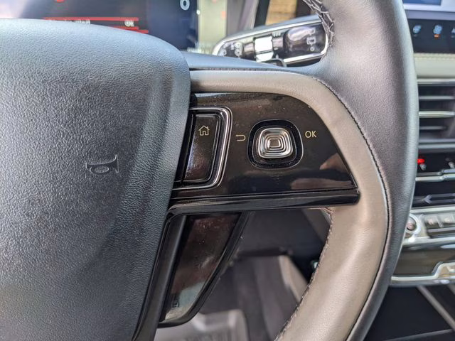 2025 Black Metallic Lincoln Corsair Reserve FWD SUV