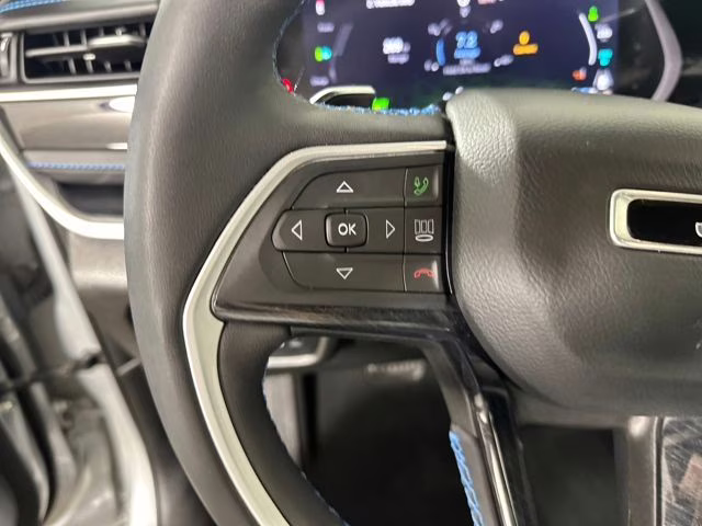 2022 Silver Zynith Jeep Grand Cherokee Trailhawk 4xe 4X4 SUV