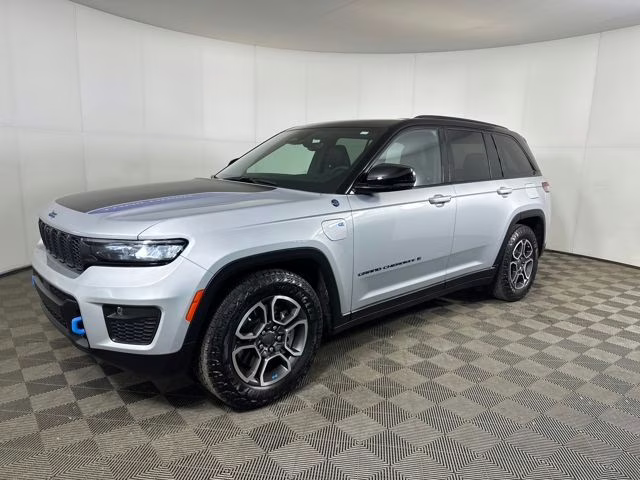 2022 Silver Zynith Jeep Grand Cherokee Trailhawk 4xe 4X4 SUV