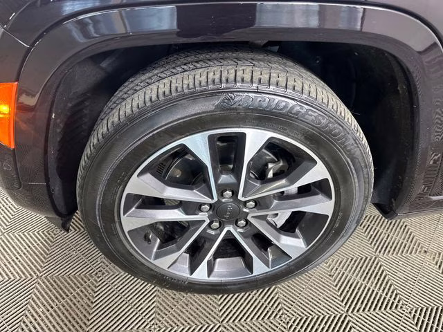 2022 Ember Pearlcoat Jeep Grand Cherokee Overland 4xe 4X4 SUV