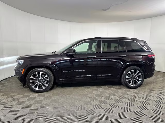 2022 Ember Pearlcoat Jeep Grand Cherokee Overland 4xe 4X4 SUV
