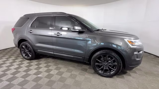 2018 Magnetic Ford Explorer XLT 4X4 SUV