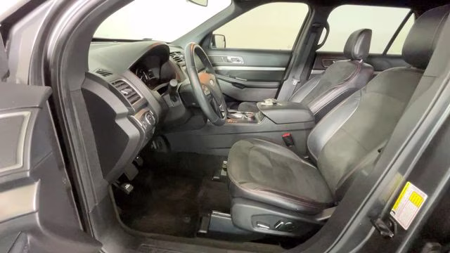 2018 Magnetic Ford Explorer XLT 4X4 SUV