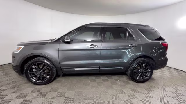 2018 Magnetic Ford Explorer XLT 4X4 SUV
