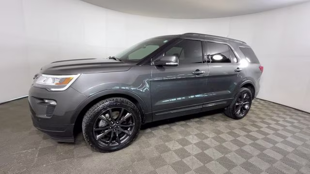 2018 Magnetic Ford Explorer XLT 4X4 SUV