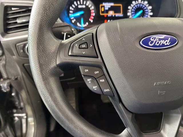 2017 Black Pearl Ford Edge SE AWD SUV