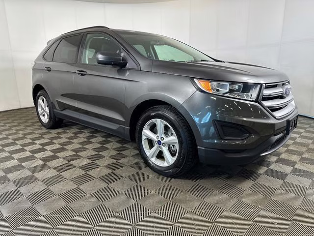 2017 Black Pearl Ford Edge SE AWD SUV