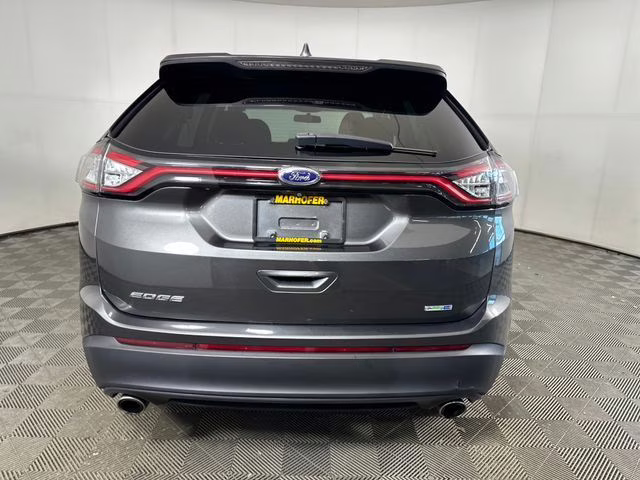 2017 Black Pearl Ford Edge SE AWD SUV