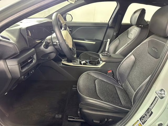 2025 Morning Haze Kia K4 GT-Line FWD Sedan
