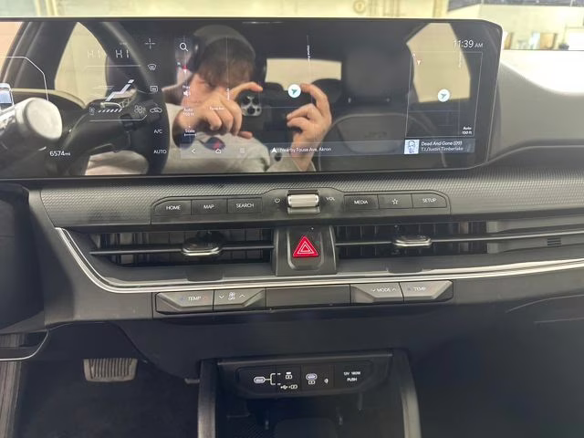 2025 Morning Haze Kia K4 GT-Line FWD Sedan