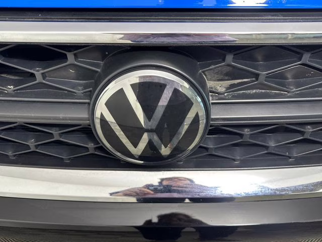 2024 Cornflower Blue Volkswagen Taos 1.5T SE AWD SUV