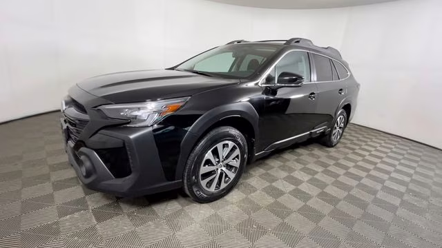 2023 Crystal Black Silica Subaru Outback Premium AWD SUV