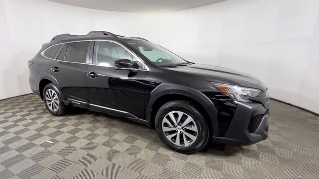 2023 Crystal Black Silica Subaru Outback Premium AWD SUV