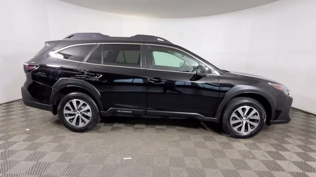 2023 Crystal Black Silica Subaru Outback Premium AWD SUV